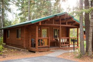 Ponderosa Cabin non-pet friendly room in North Forty Resort