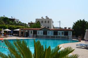 Coliseum Studios & Apartments Rhodes Greece