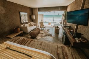 Kenoa Exclusive Beach Spa & Resort