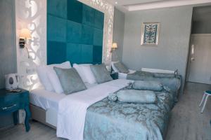Comfort Triple Room with Travertine View room in Pamukkale Melrose Viewpoint Suites