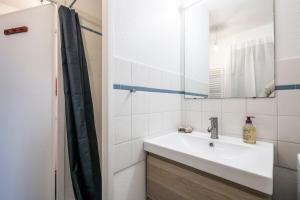 Appartements Studios avec parking, clim, balcon, proche tram : photos des chambres