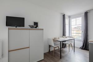 Appartements Studios avec parking, clim, balcon, proche tram : photos des chambres