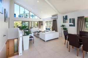 Cooinda Gardens on Hamilton Island by HIHA