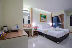 Pura Nakhon Hotel