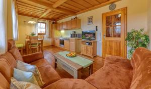 Ferienwohnungen Weghofer F**** (Viechtach)