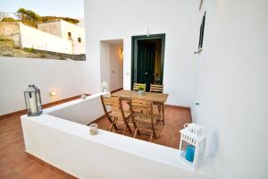 SOLEMAREPONZA Appartamento Maestrale