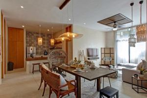 Modern Tulum Condo - 4 Mi to Mayan Ruins!
