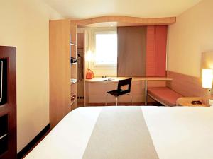 Hotels ibis Aubenas : photos des chambres