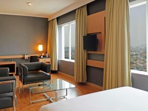 Hotel KIMAYA Slipi Jakarta By HARRIS