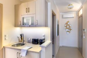 Two-Bedroom Apartment - Orfeas