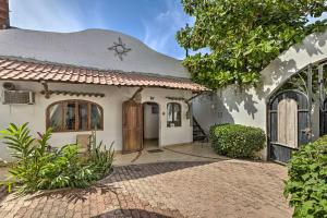 Sayulita Condo Walk to Beach, Plaza and Dining!