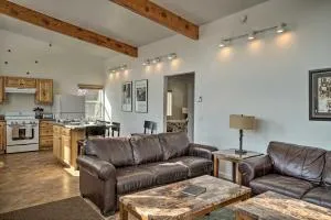 Pet-Friendly Duplex with Northern Lights Aurora View - Fritz Creek