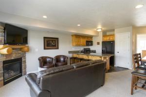 Apartment room in 2 Bedroom Condo Sleeps 7 - Eden Utah Vacation Rentals near Powder Mountain 802