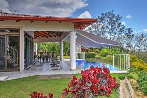 Stunning Casa de la Roca House with Infinity Pool!