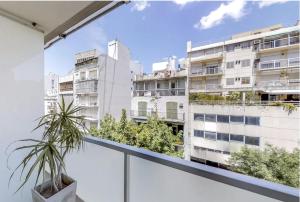 Salguero Apart By Zafiro