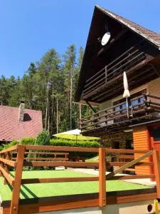 Chata u jezera - 济维科夫斯科波德拉迪