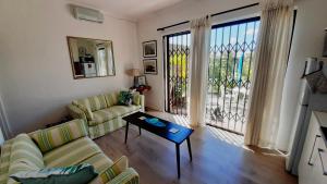 The Speckled Egg, 4 Promenade Rd, Lakeside, Cape Town