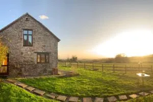 Edge Barn - Oldbury upon Severn