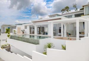 Villa Claire - Seaview Private Villa