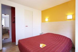 Hotels Premiere Classe Avignon Courtine Gare TGV : photos des chambres