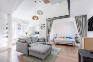 3 Bedroom Apartment 24h self check in, free parking, Ac, fireplace