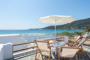 Turquoise Maison By The Sea Sifnos Greece