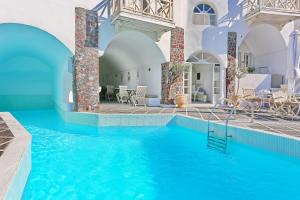 Oia Mare Villas Santorini Greece