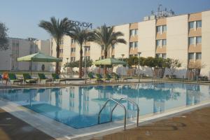 Novotel Airport hotel, 
Cairo, Egypt.
The photo picture quality can be
variable. We apologize if the
quality is of an unacceptable
level.