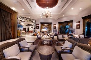 Shangrila Boutique Hotel