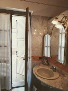 Deluxe Double or Twin Room with Balcony