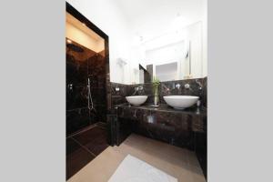 Pantheon Amazing Jacuzzi Suite