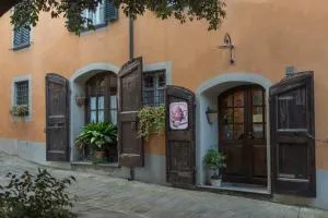 Antica Casa Dei Rassicurati - Montecarlo