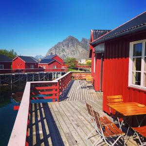 Henningsvær Rorbuer