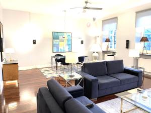 MONDRIAN Luxury Apartments Old Town