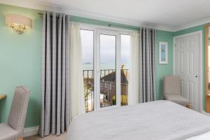 Superior Double or Twin Room with Sea View room in Hotel Penzance