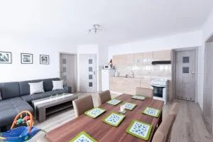 Vila Nikola Králiky - 克拉利基