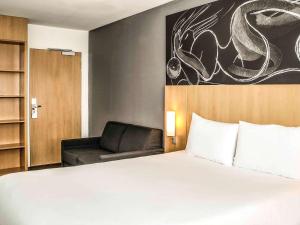 Hotels Ibis Saint-Genis-Pouilly Geneve : photos des chambres