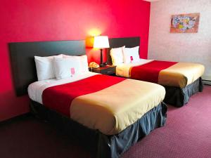 Deluxe Double Room - Smoking room in Adirondack Efficiencies