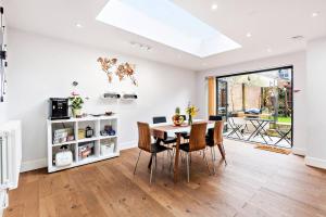 Modern, Chic 3BR Townhouse in Central Oxford - Pass the Keys