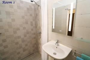 Old Town Rooms and Apartment