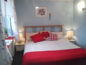 Willa Pod Aniołem - Pokoje Gościnne & Apartamenty z widokiem na góry