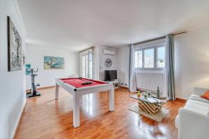 Appartements Chic and spacious apart with parking : photos des chambres