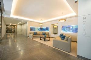 Battersea Reach Luxury Riverside Apartment