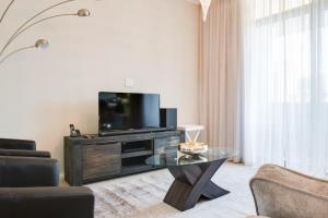 Axis - Century City Self Catering Apartment