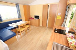Campings Bungalow Vacances : photos des chambres
