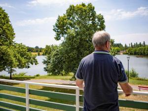 Hotels ibis Styles Bourbon Lancy : Chambre Double Standard - Côté Lac