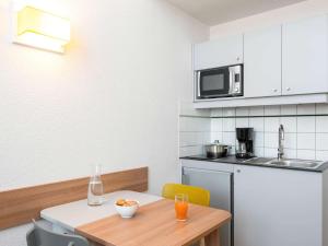 Appart'hotels Aparthotel Adagio Access La Defense - Place Charras : Studio (4 Adultes)