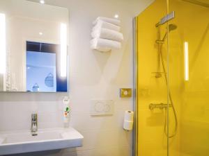 Hotels ibis Styles Saumur Gare Centre : photos des chambres