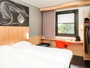 Hotels ibis Montceau les Mines : photos des chambres