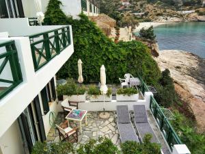 Armenistis View Studios Ikaria Greece